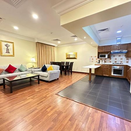 The Palace Suites Khobar Buitenkant foto