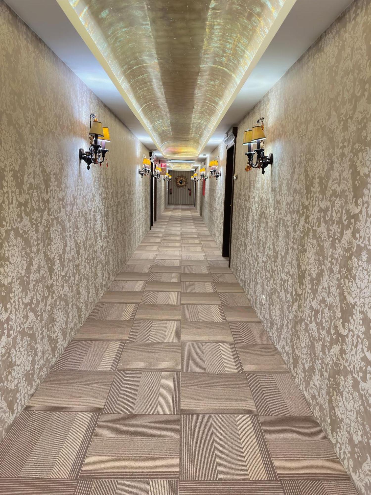 The Palace Suites Khobar Buitenkant foto