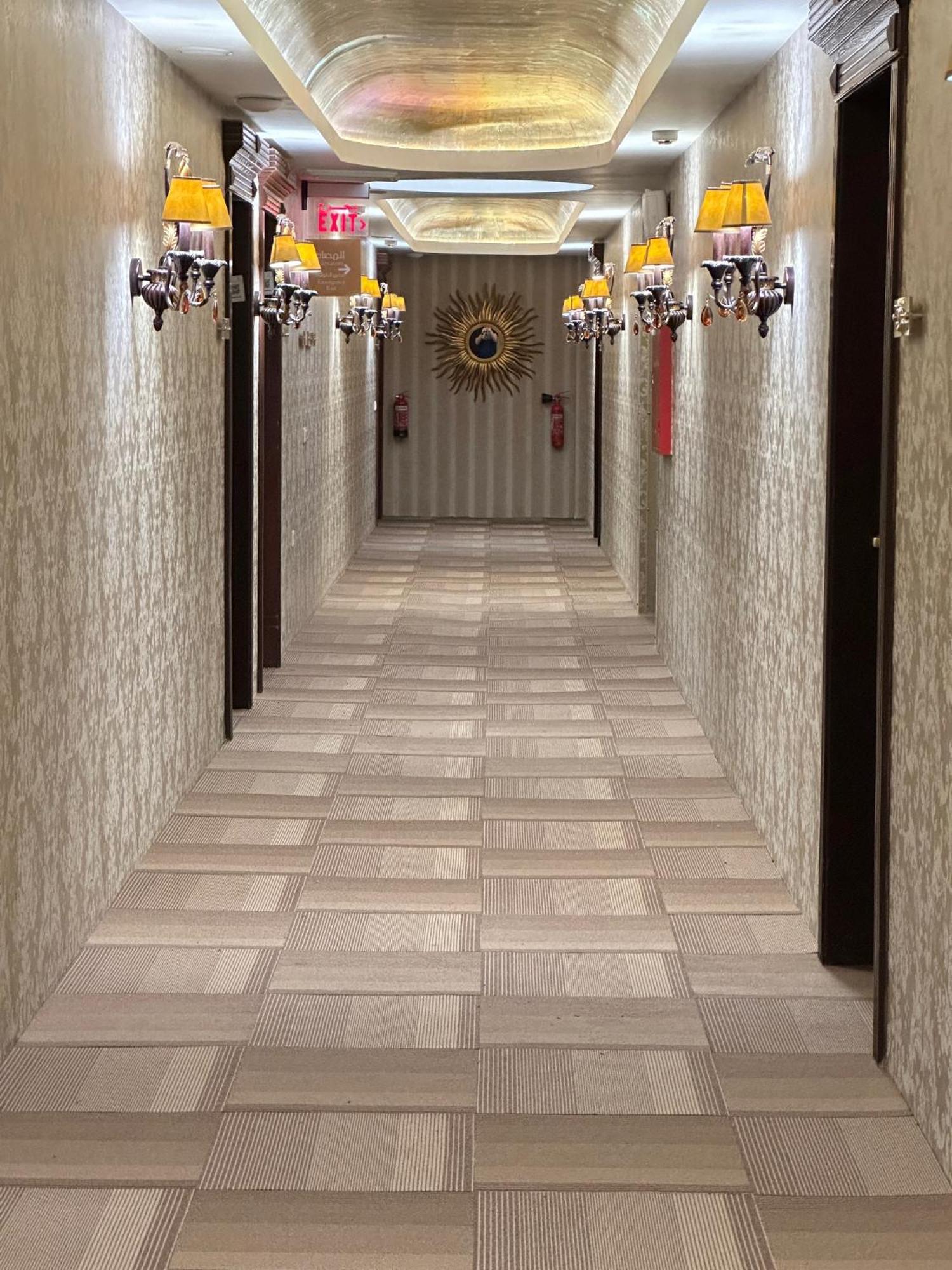 The Palace Suites Khobar Buitenkant foto