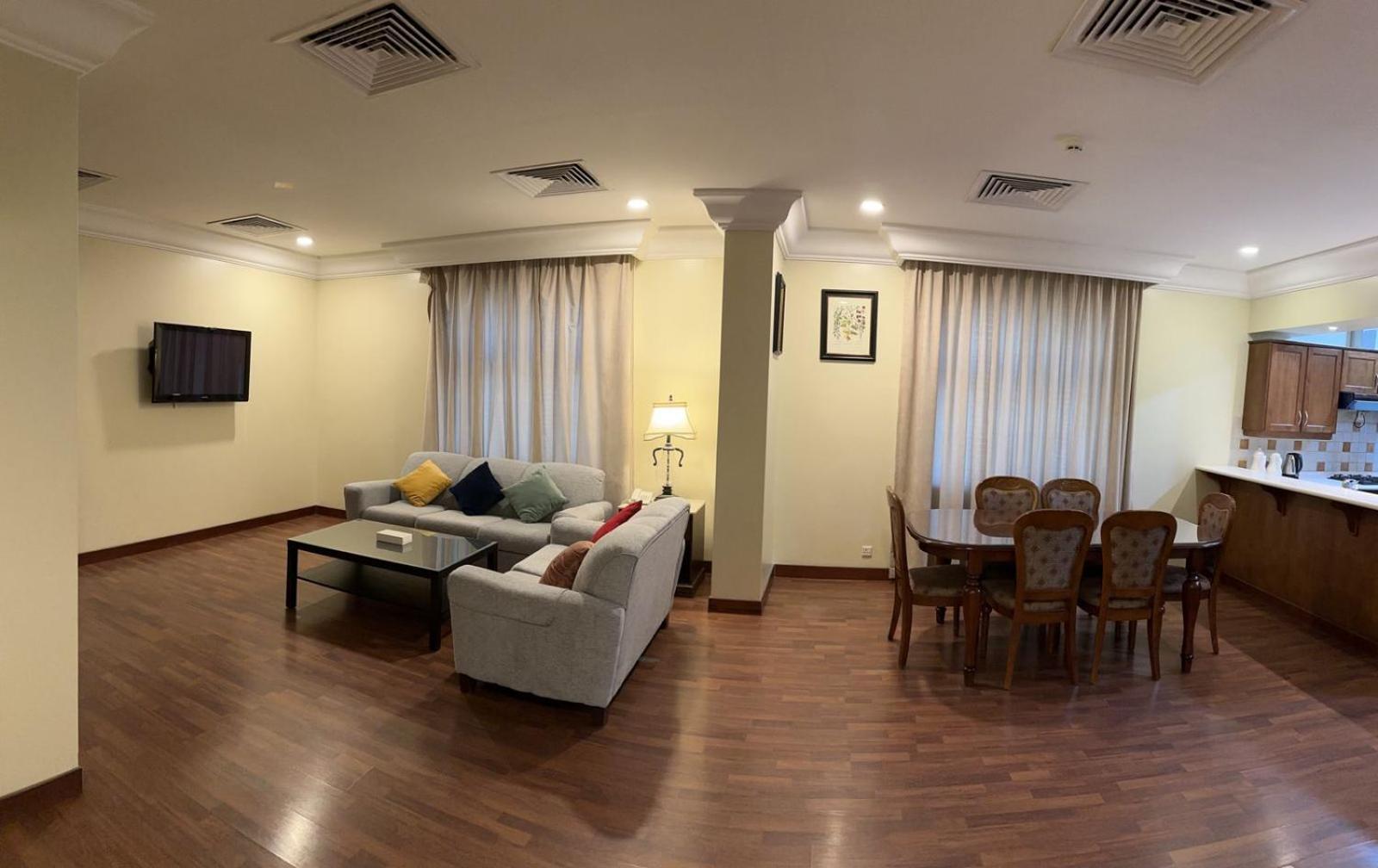 The Palace Suites Khobar Buitenkant foto