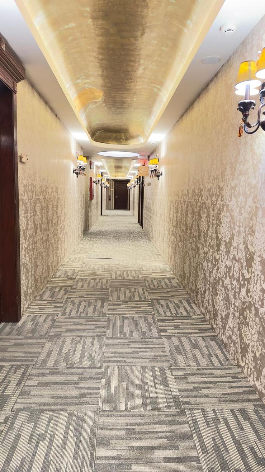 The Palace Suites Khobar Buitenkant foto